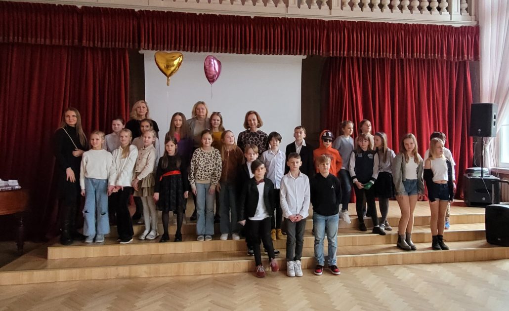 331398383_1402745670530218_578953684696897087_n