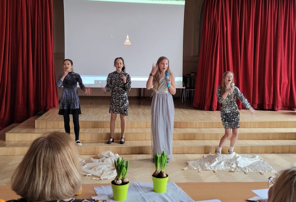 331555299_6329483973752697_3920707815100602951_n