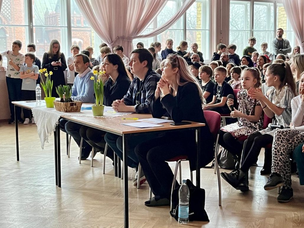 409045903_394603116599787_7041673287177656666_n