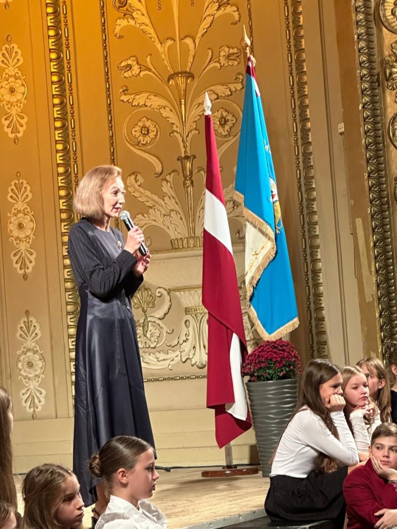 466636574_560526880007409_921313353833996197_n