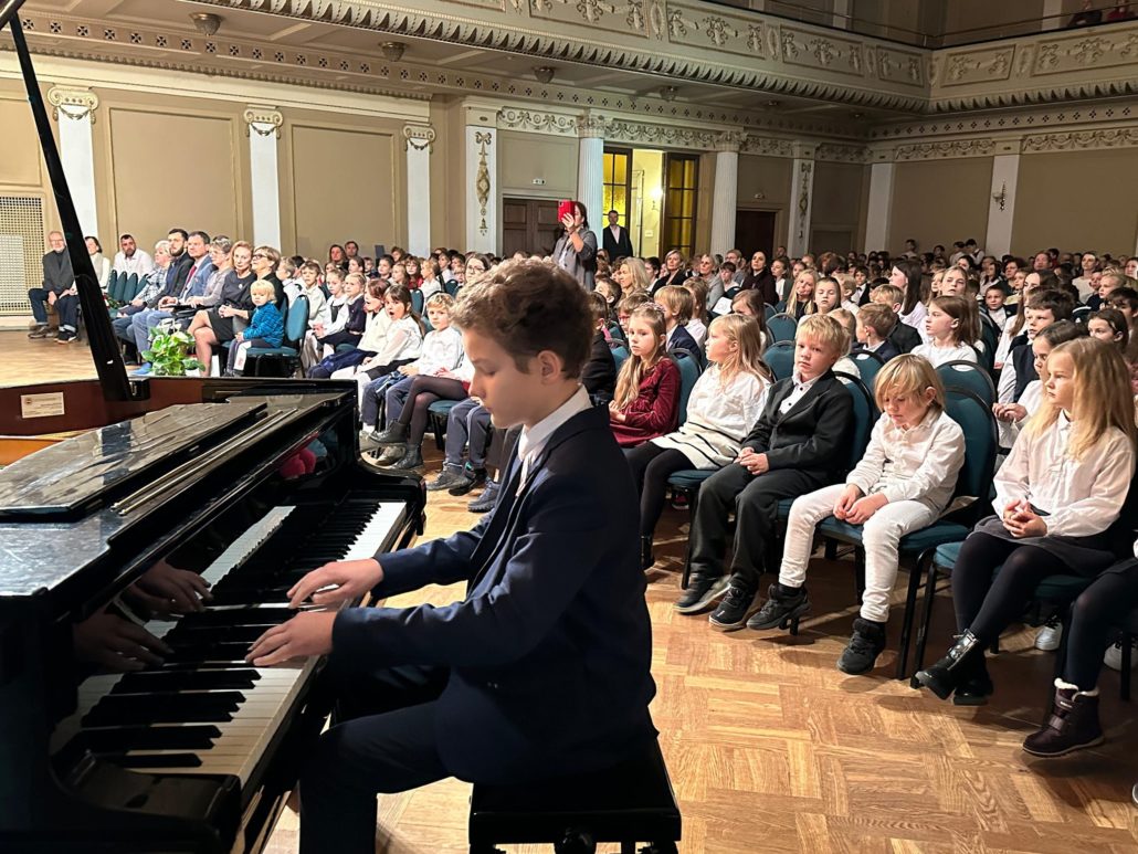 466964126_560526933340737_4923866191749711950_n